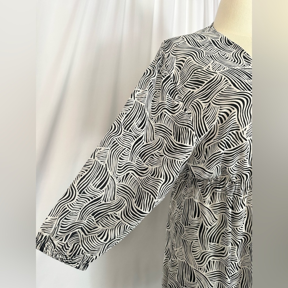 LOFT Black & White Abstract Print Tie-Front Midi Cover Up Dress | Size M/L(1228) - Picture 10 of 14